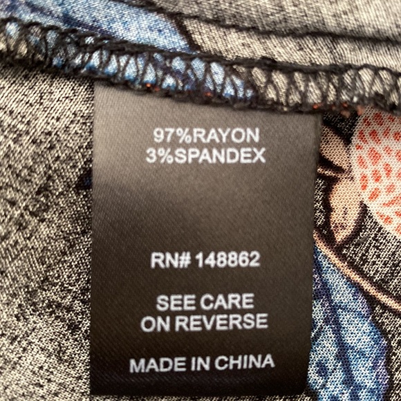 Torrid Challis Surplice Black Floral 3/4 Bell Sleeve Babydoll Top - Picture 9 of 11